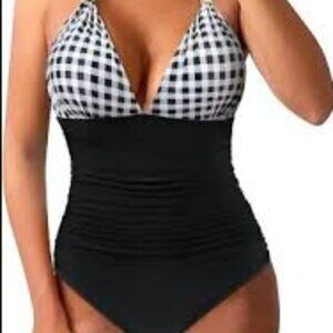 V-Neckline Mesh Tummy Control Black One Piece Swimsuit